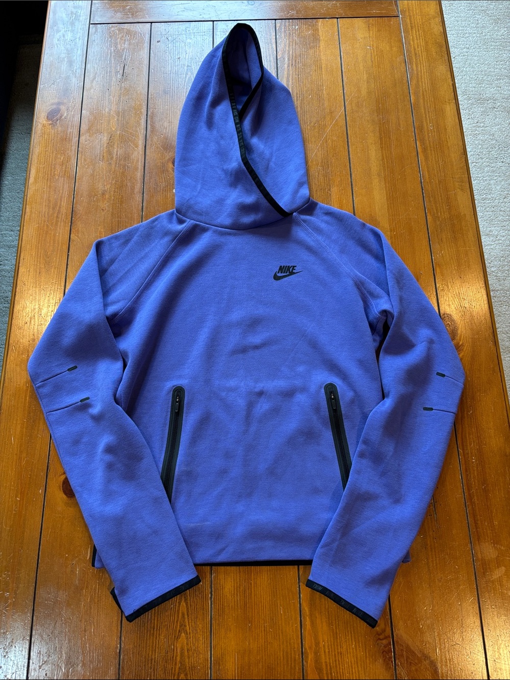 NIKE Vintage Purple Hooded Performance Sweatshirt Womenโs Size Small EUC